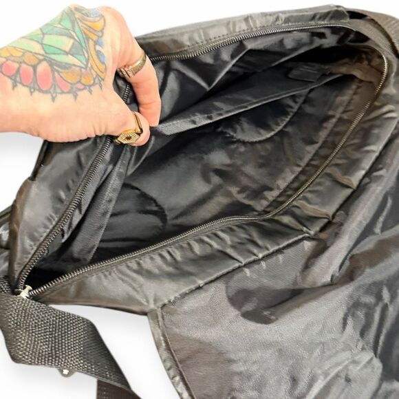 ECKO Unisex Black Messenger Shoulder Bag Adjustable Strap - Picture 8 of 8